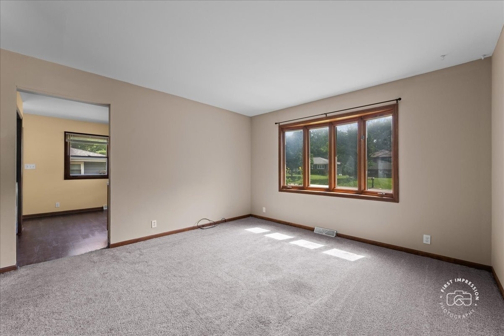 1201 Johnston Drive - Photo 4