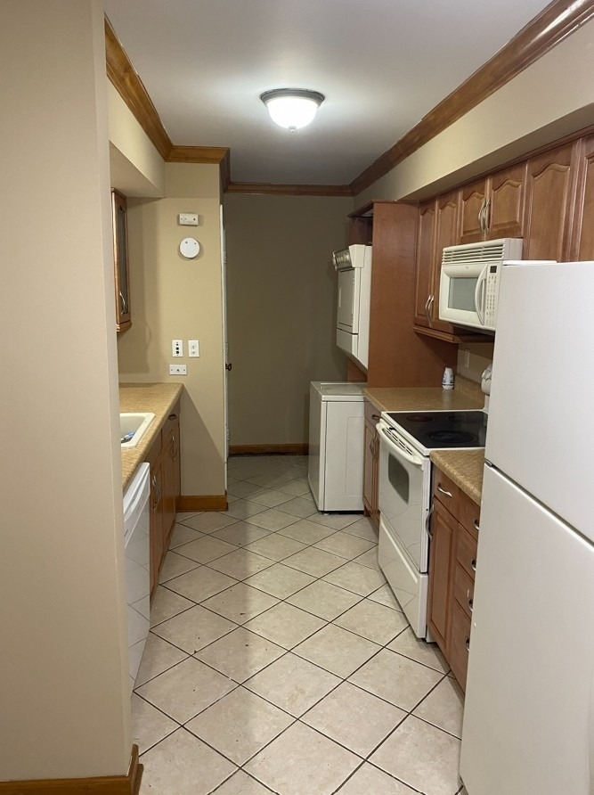 1194 Cove Drive - Photo 2