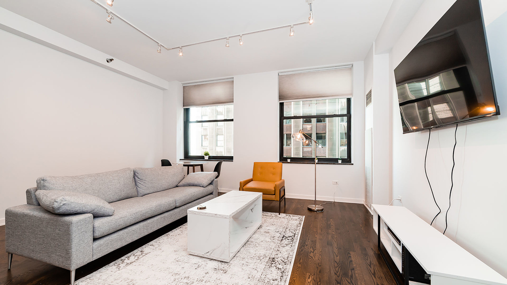 6 N Michigan Avenue - Photo 2