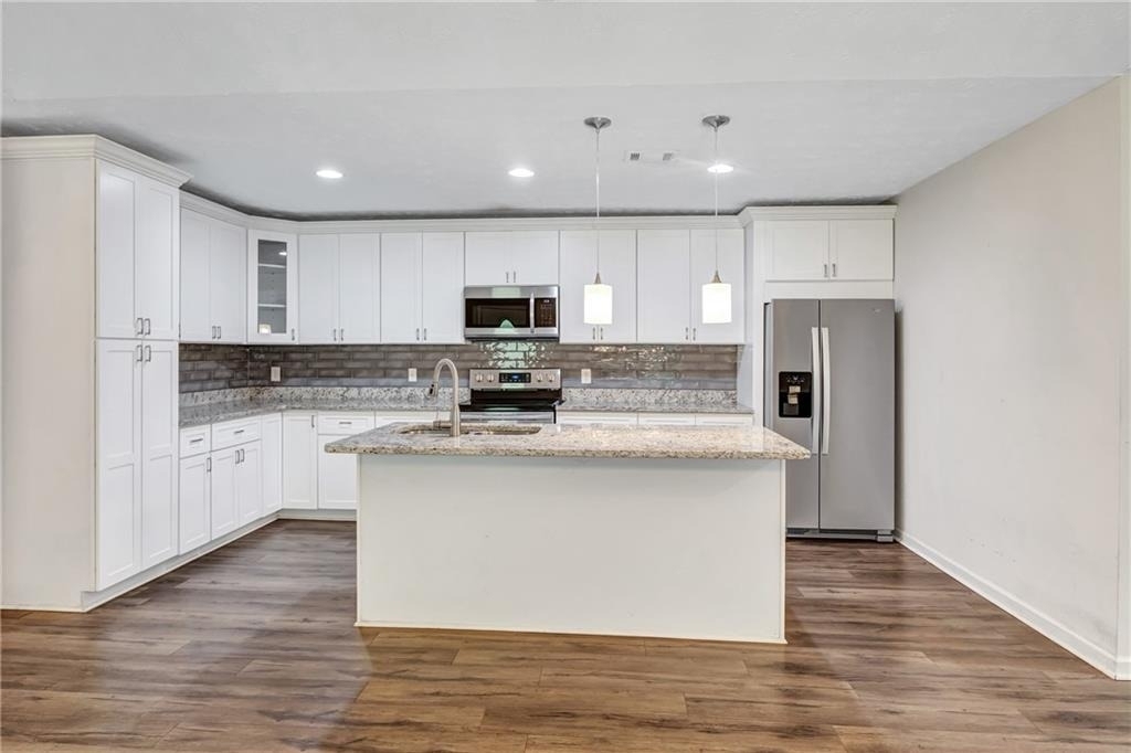 5772 Lilburn Stone Mountain Road - Photo 15
