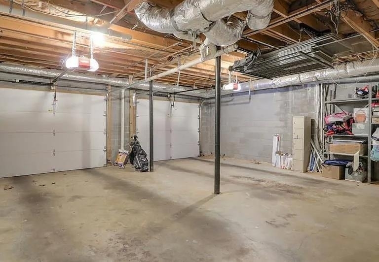 555 Greenland Road - Photo 33