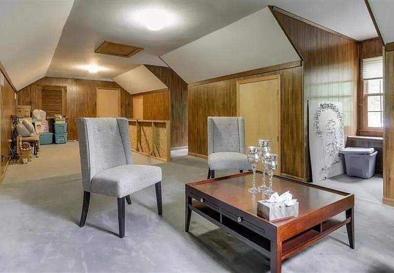 555 Greenland Road - Photo 30