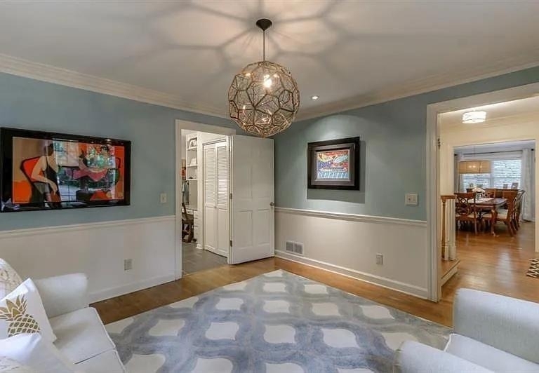 555 Greenland Road - Photo 4