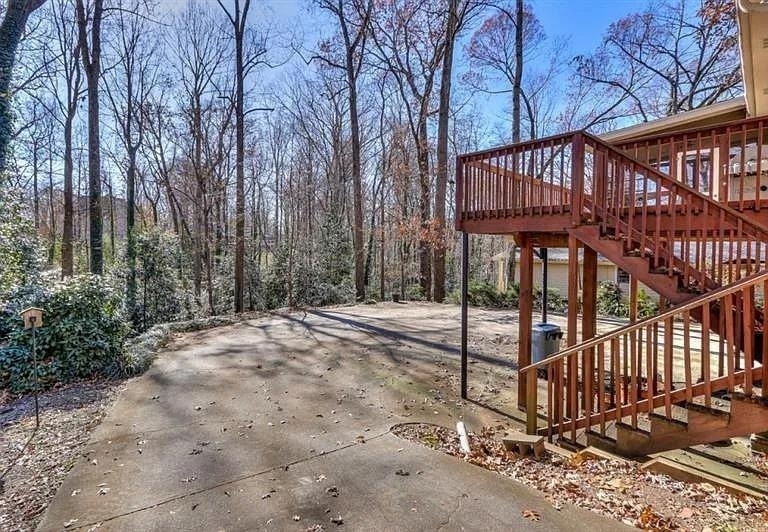 555 Greenland Road - Photo 39