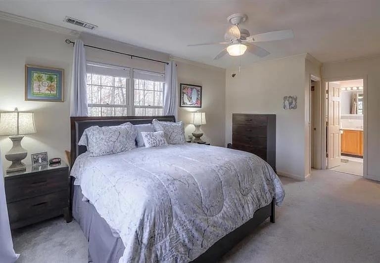 555 Greenland Road - Photo 19
