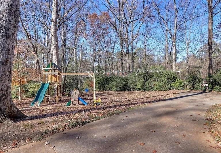 555 Greenland Road - Photo 45