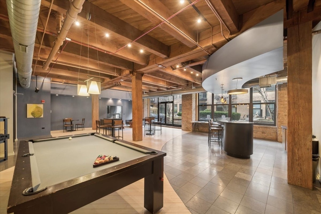 1040 W Adams Street - Photo 12