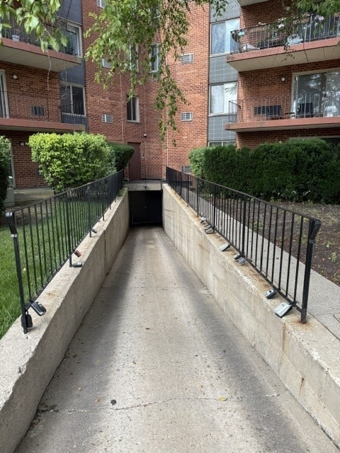 16 E Old Willow Road - Photo 20