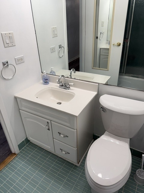 16 E Old Willow Road - Photo 10