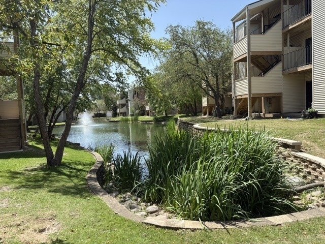 183 N Waters Edge Drive W - Photo 8