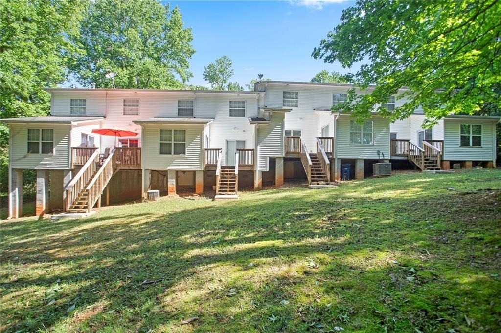 6712 Lakewood Drive - Photo 3