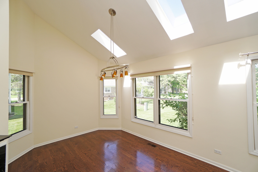 229 Willow Parkway - Photo 5