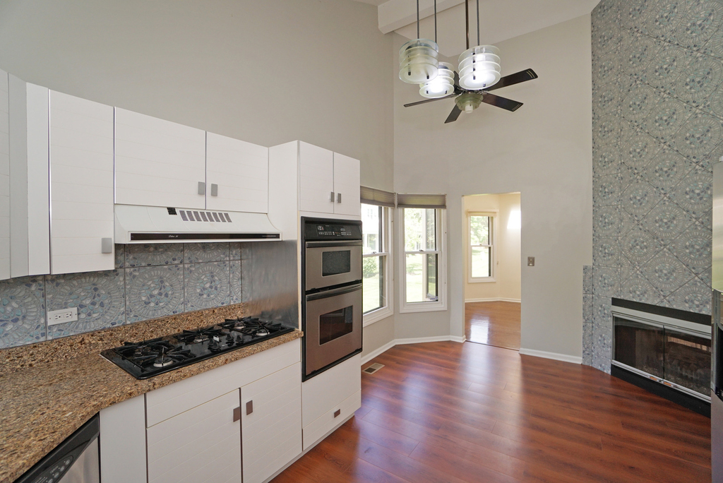 229 Willow Parkway - Photo 8