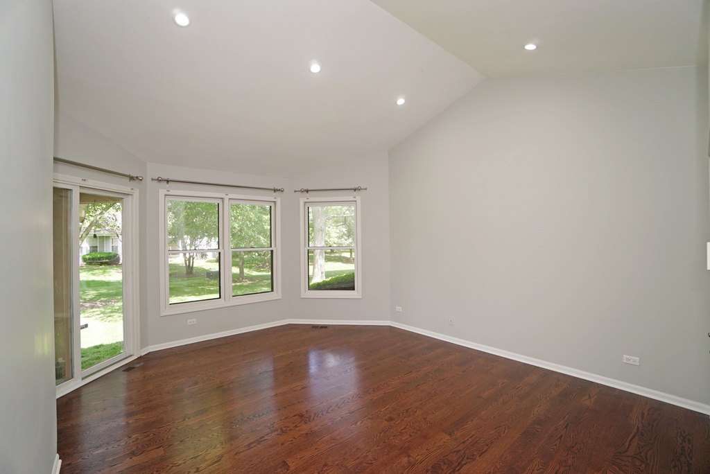 229 Willow Parkway - Photo 10