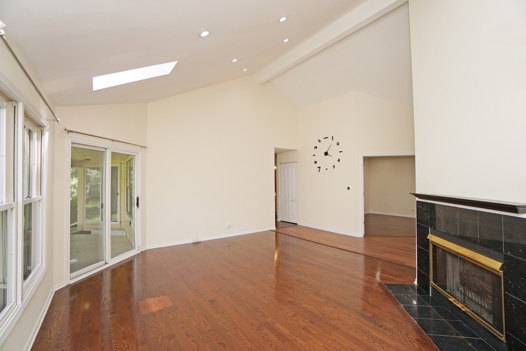 229 Willow Parkway - Photo 3