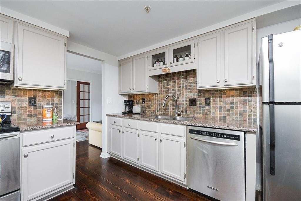 199 14th Street Ne - Photo 5