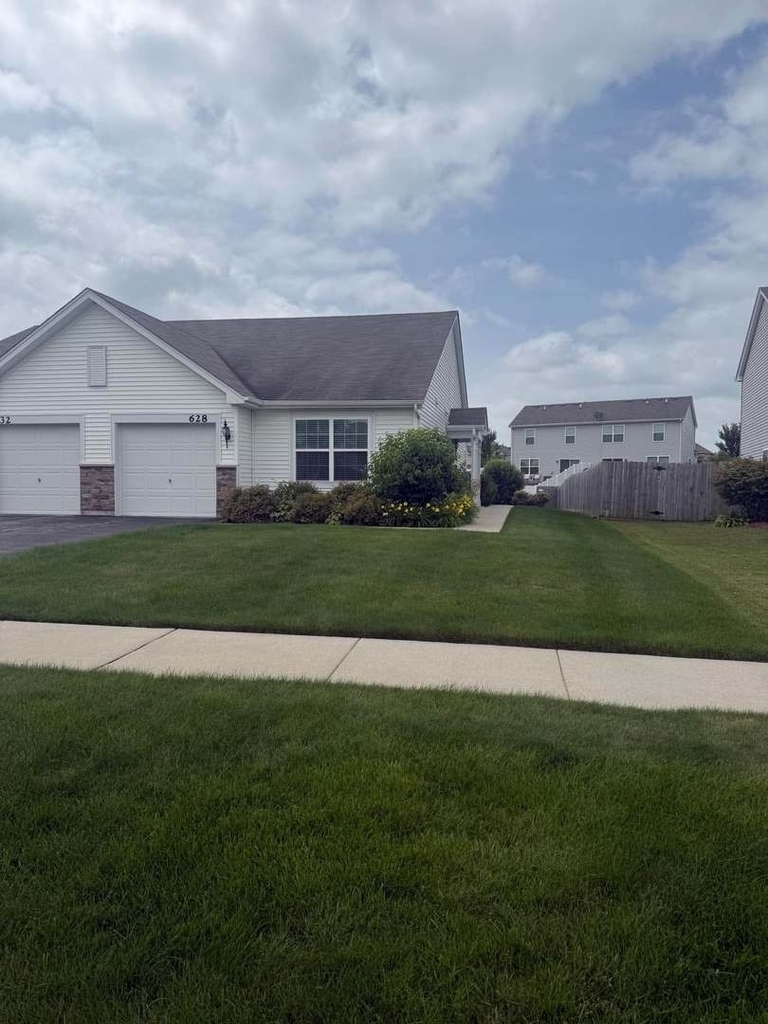 628 Florence Street - Photo 0
