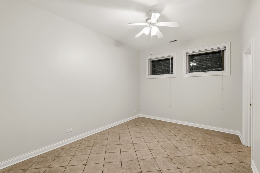 938 N Washtenaw Avenue - Photo 7