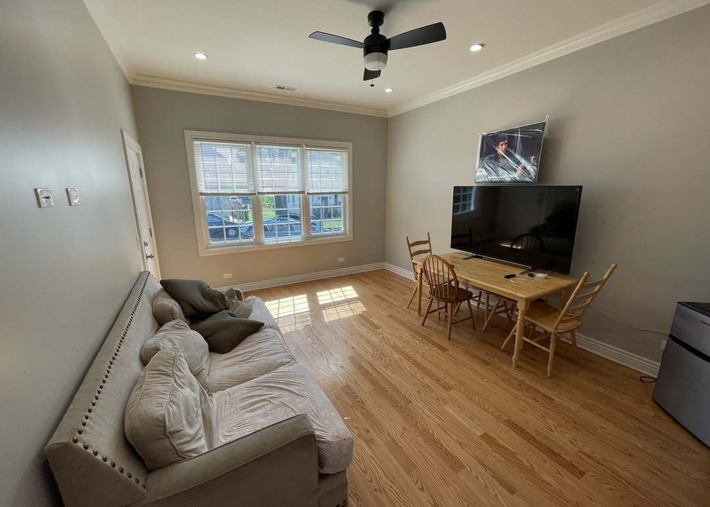 4829 S Justine Street - Photo 1