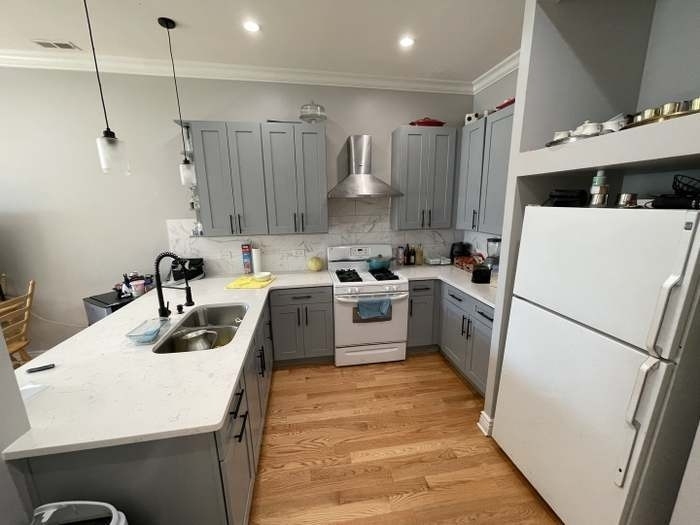 4829 S Justine Street - Photo 2