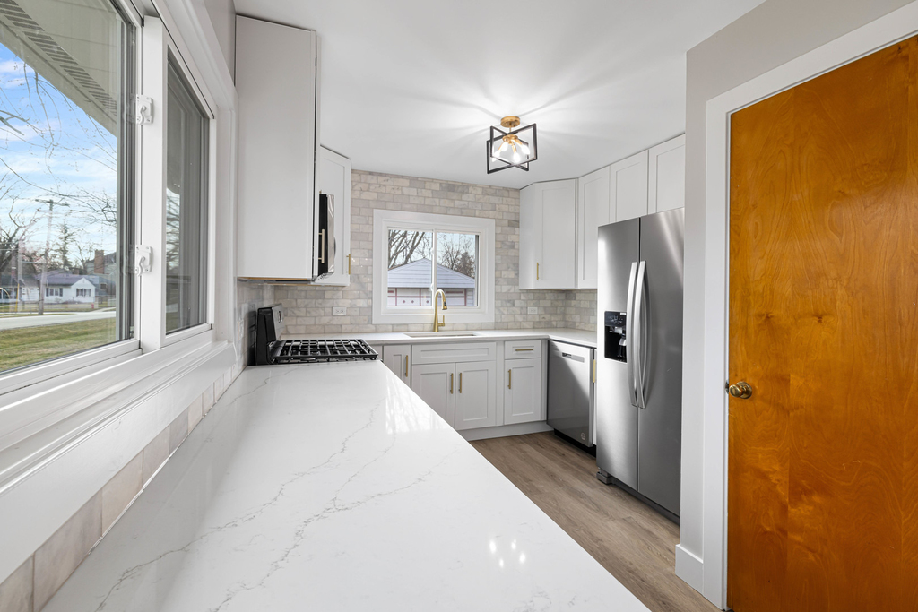 5130 Williams Street - Photo 8