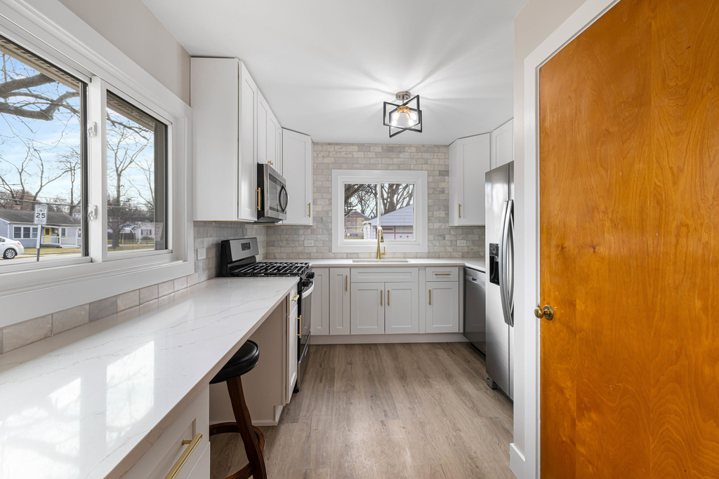 5130 Williams Street - Photo 5