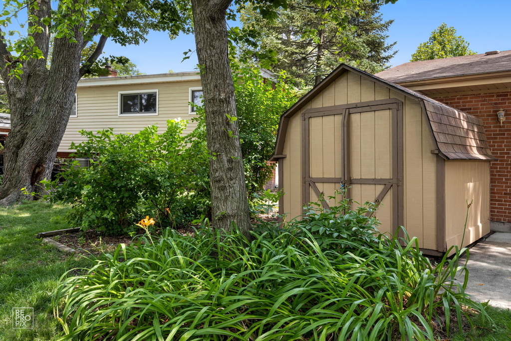415 E Atwater Avenue - Photo 48