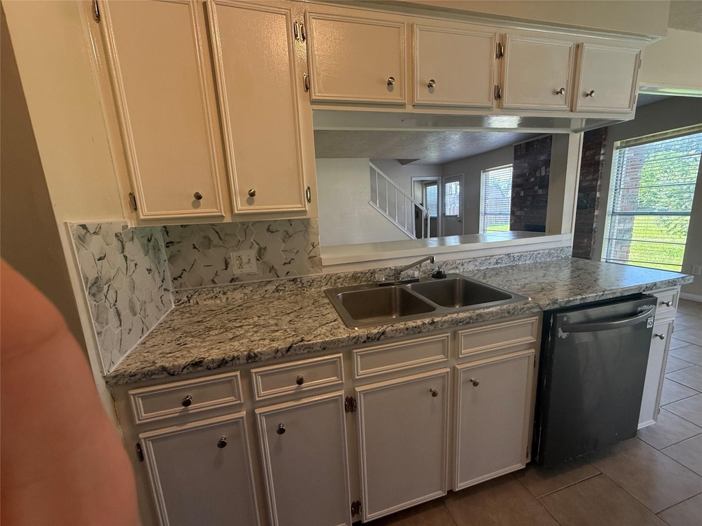 414 Dogwood Street - Photo 8