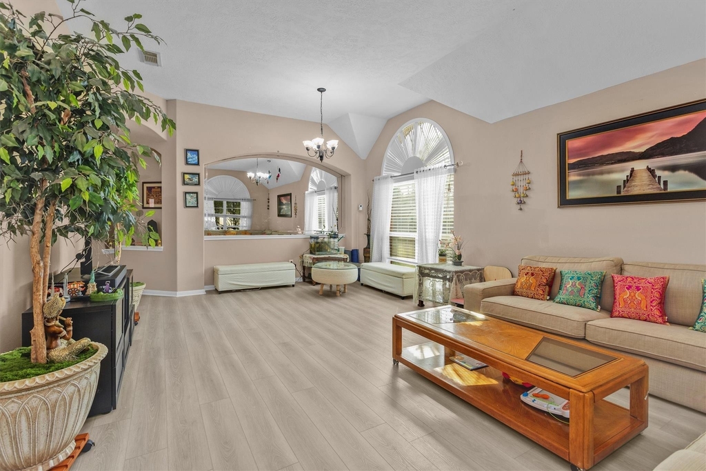 30015 Marion Meadow Lane - Photo 4