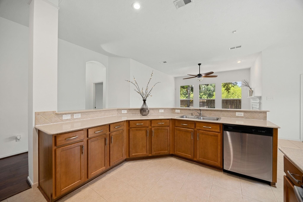 25030 Emporia Point Court - Photo 12