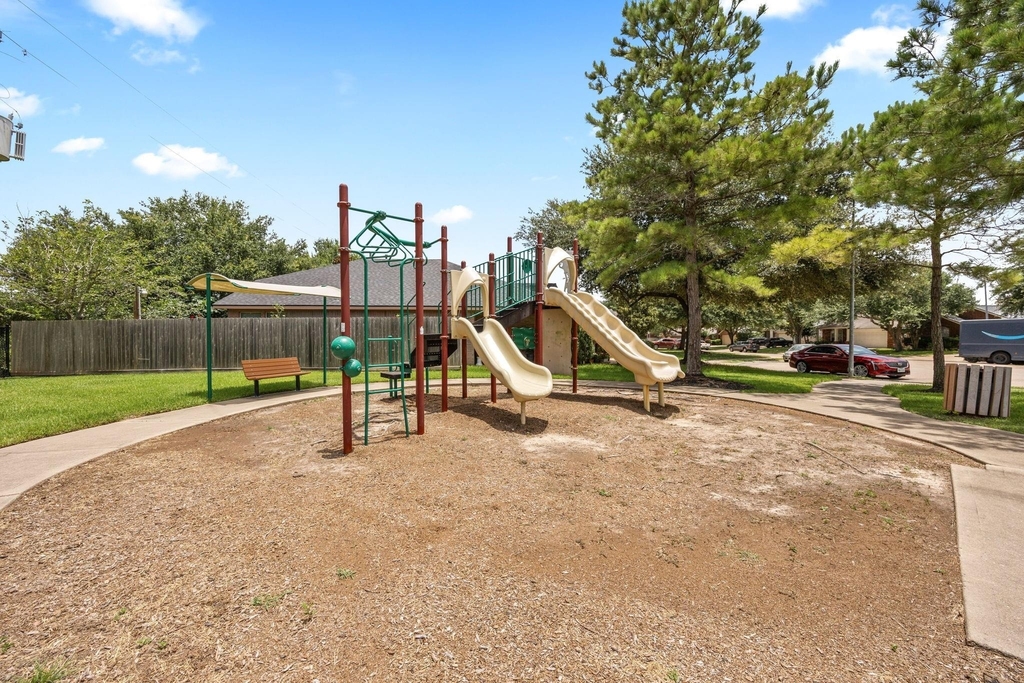 25030 Emporia Point Court - Photo 28