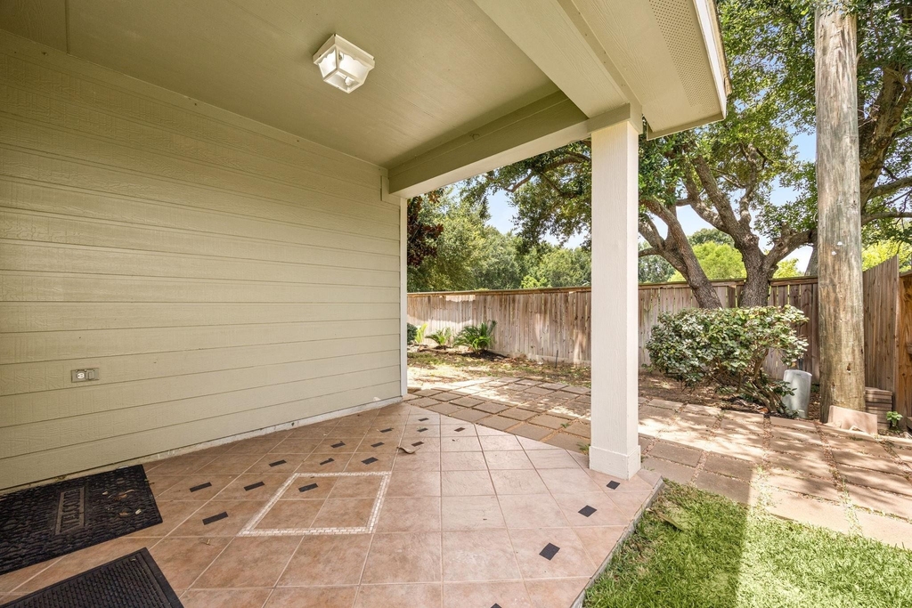 25030 Emporia Point Court - Photo 25
