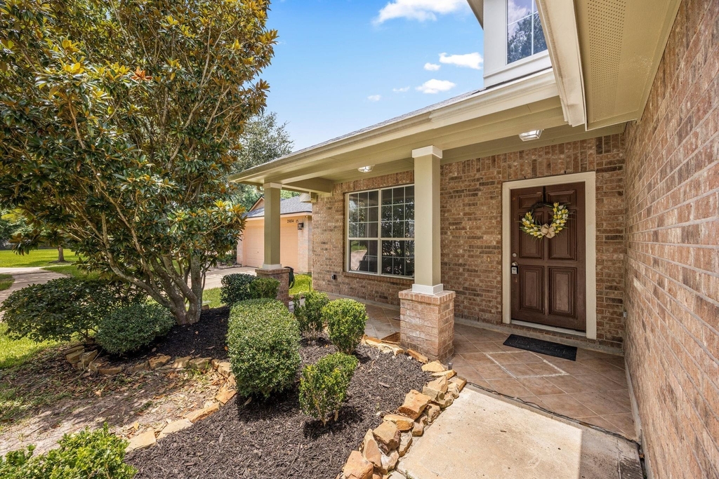 25030 Emporia Point Court - Photo 3