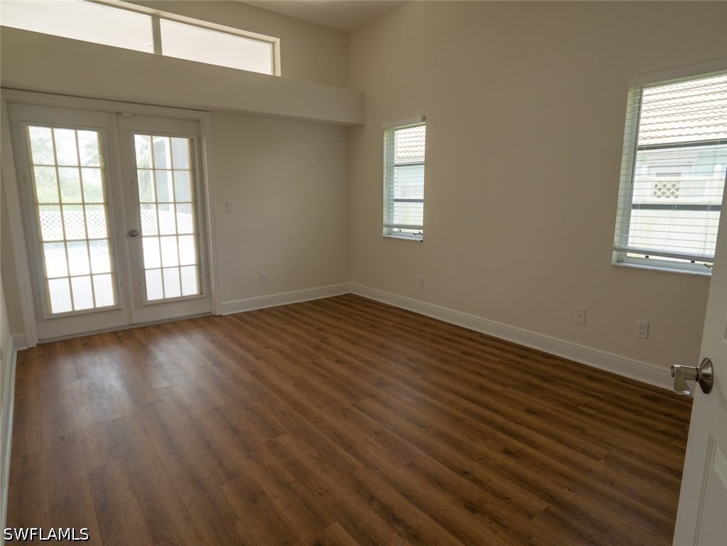 11394 Waterford Village Drive - Photo 10