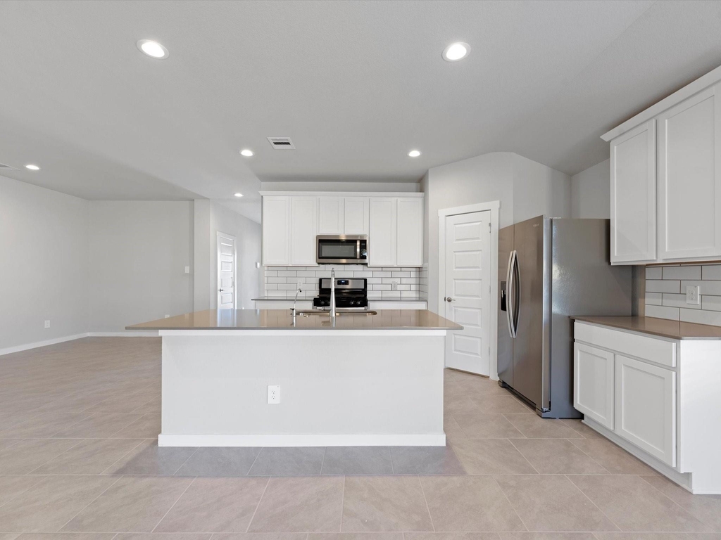 3335 Silverton Drive - Photo 9