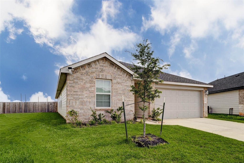 31426 Yatesbury Lane - Photo 1