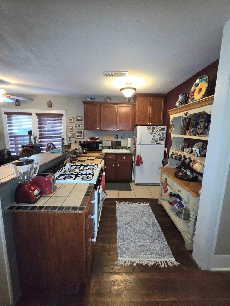1427 Munger Street - Photo 9