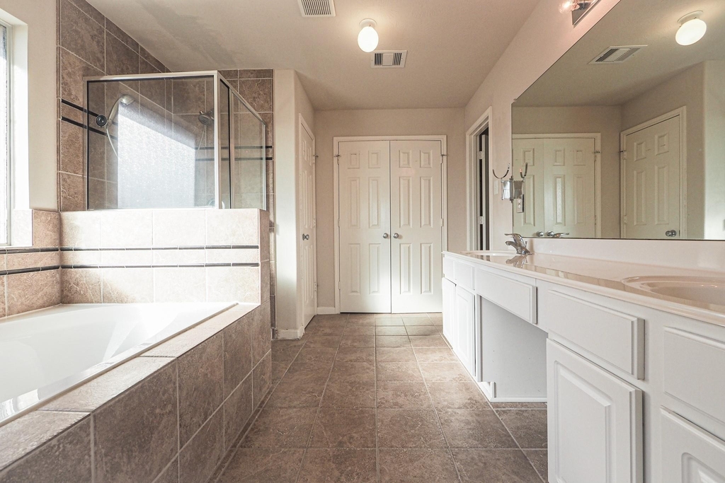 3638 Cottage Manor Lane - Photo 19