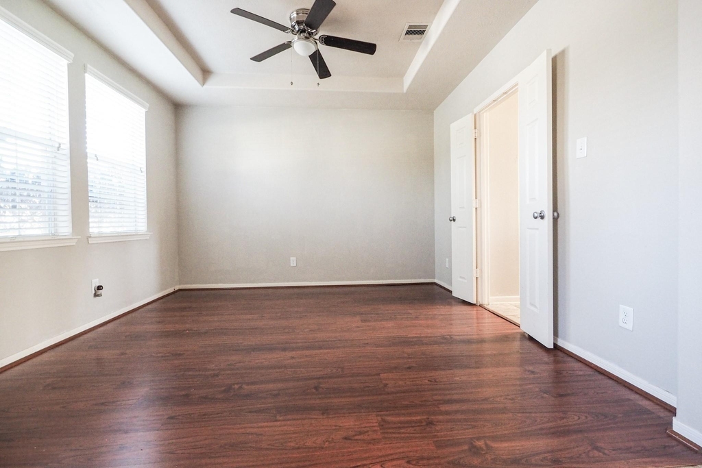 3638 Cottage Manor Lane - Photo 7