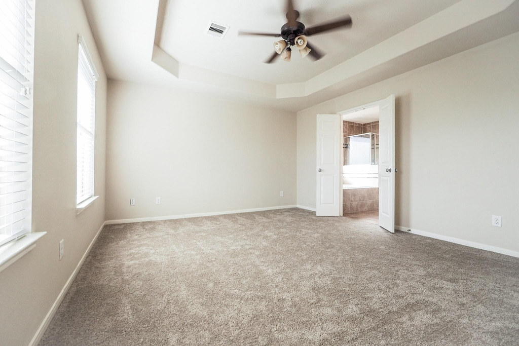 3638 Cottage Manor Lane - Photo 18