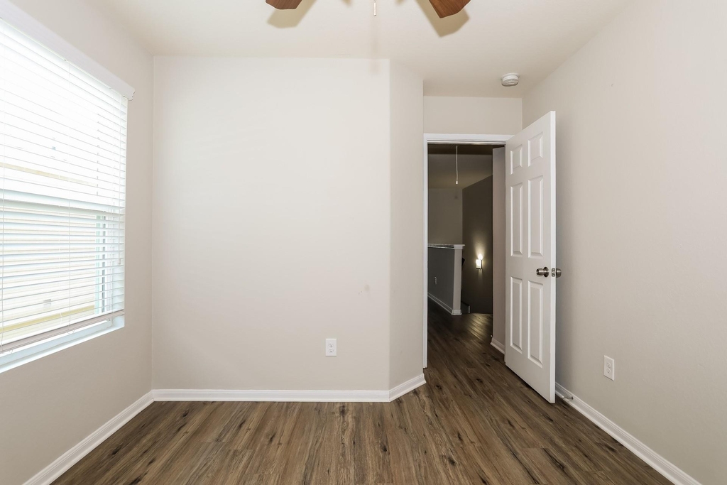16738 N Gull Drive - Photo 9