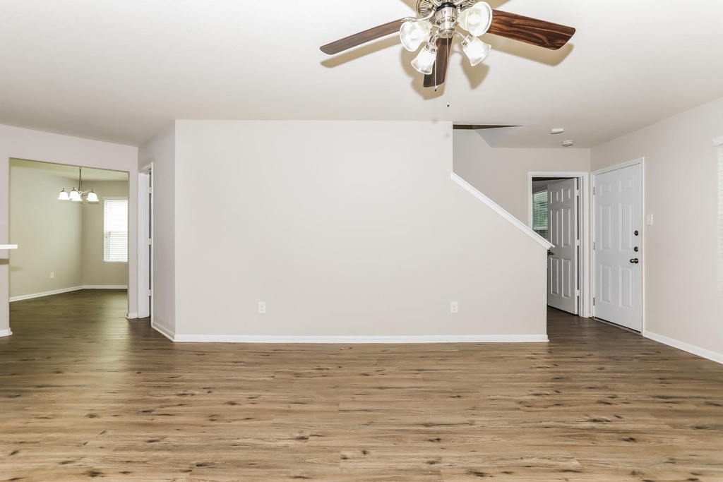 16738 N Gull Drive - Photo 2