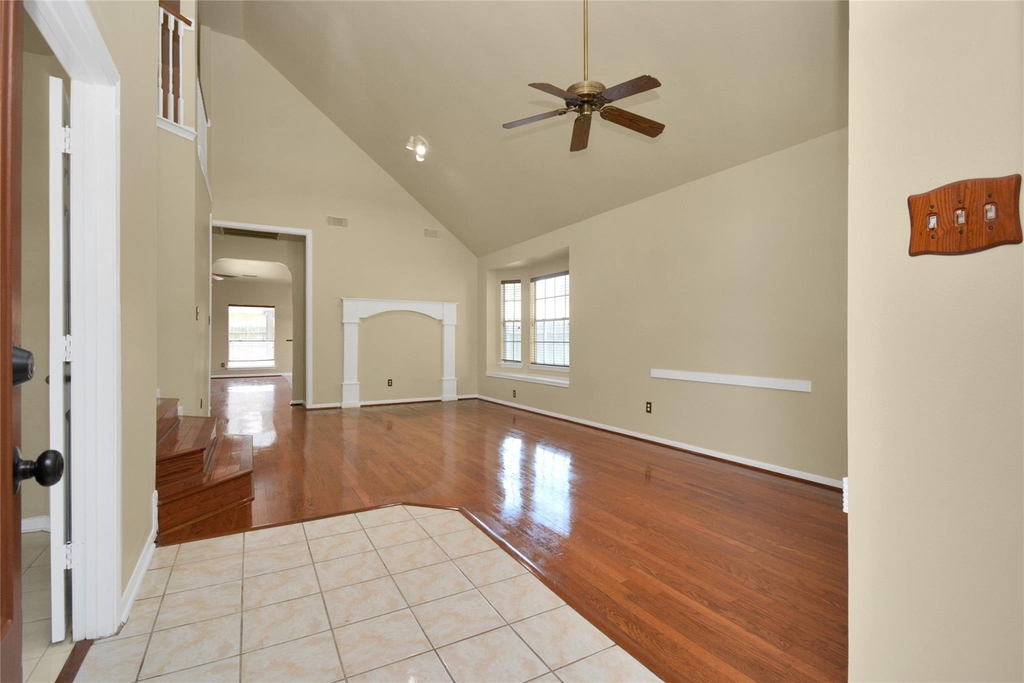 4123 Valedon Lane - Photo 4