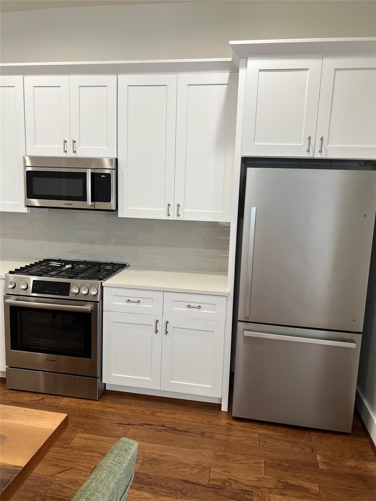 10330 Grove Row Avenue - Photo 8