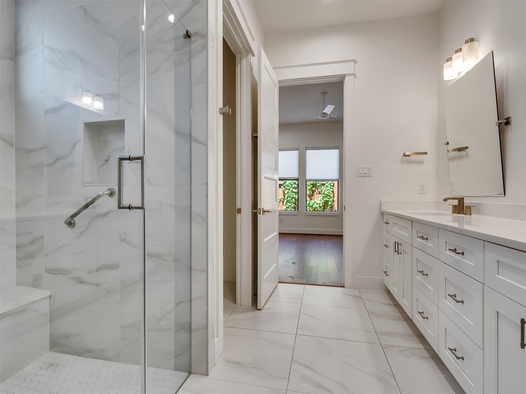 10330 Grove Row Avenue - Photo 38