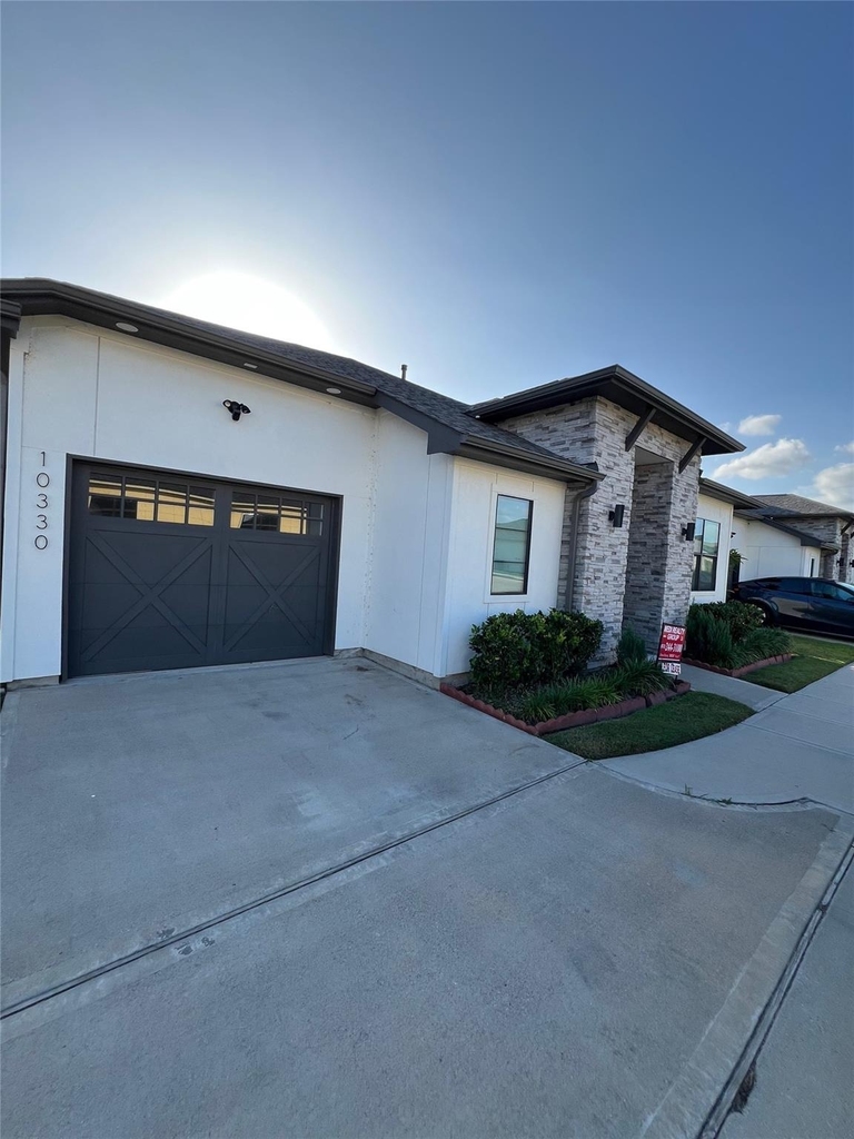 10330 Grove Row Avenue - Photo 1
