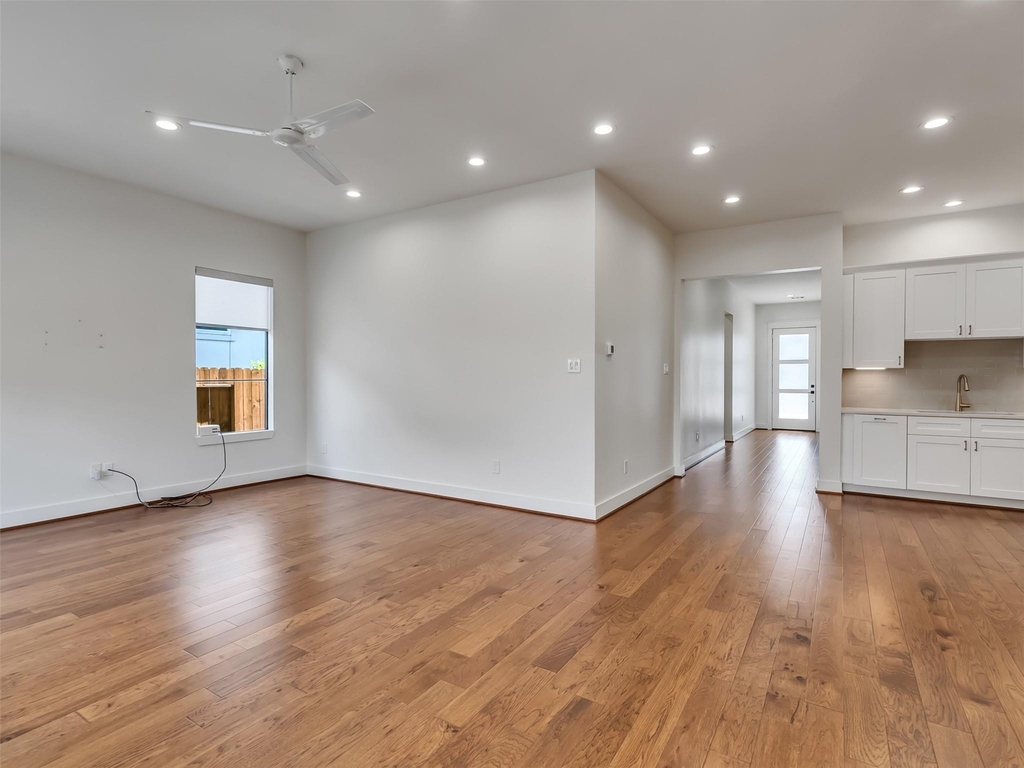 10330 Grove Row Avenue - Photo 31