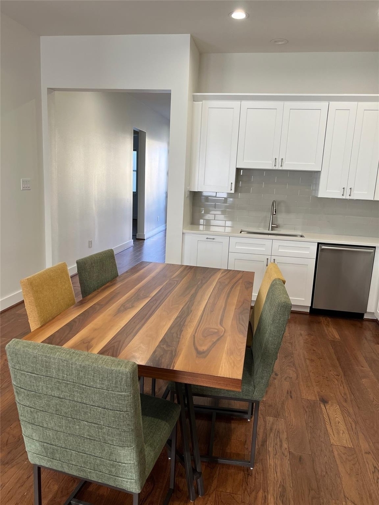 10330 Grove Row Avenue - Photo 10