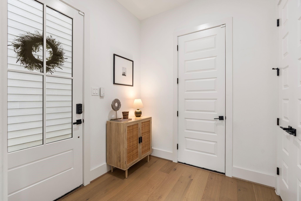 857 Fisher Street - Photo 5