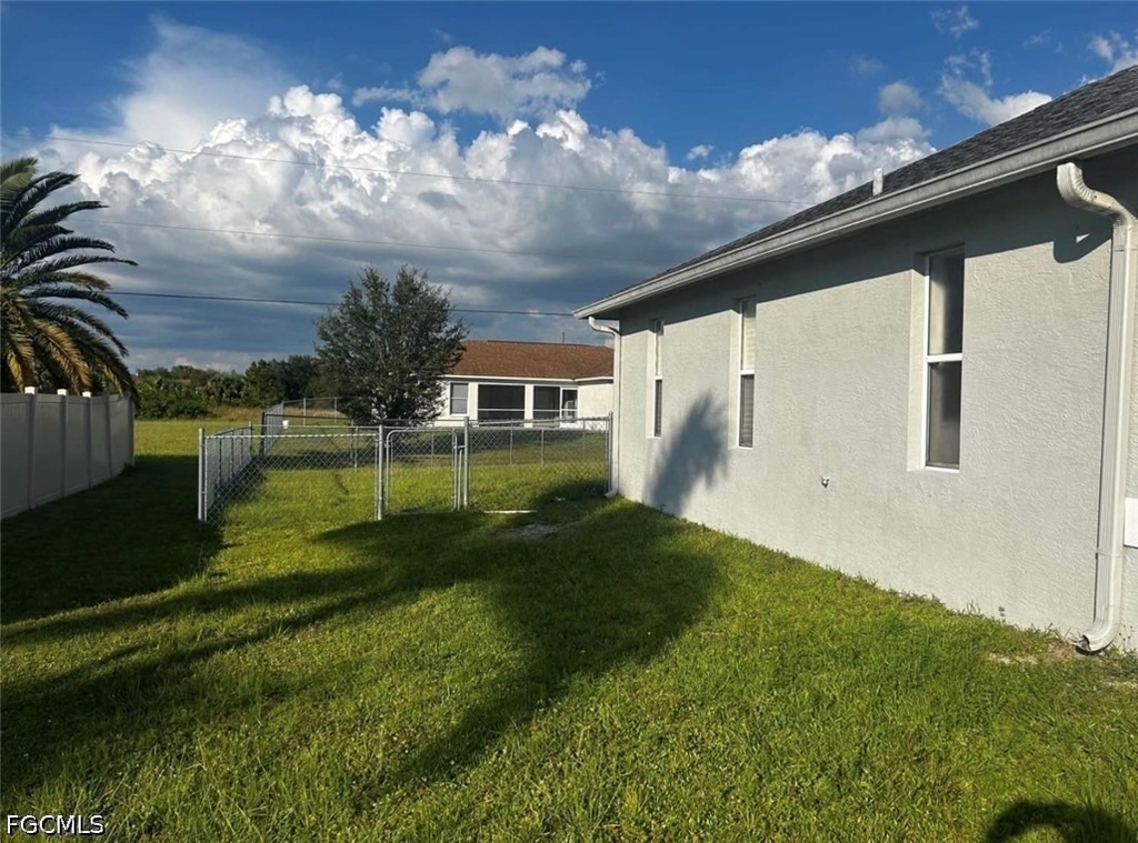 3932 18th Street W - Photo 1